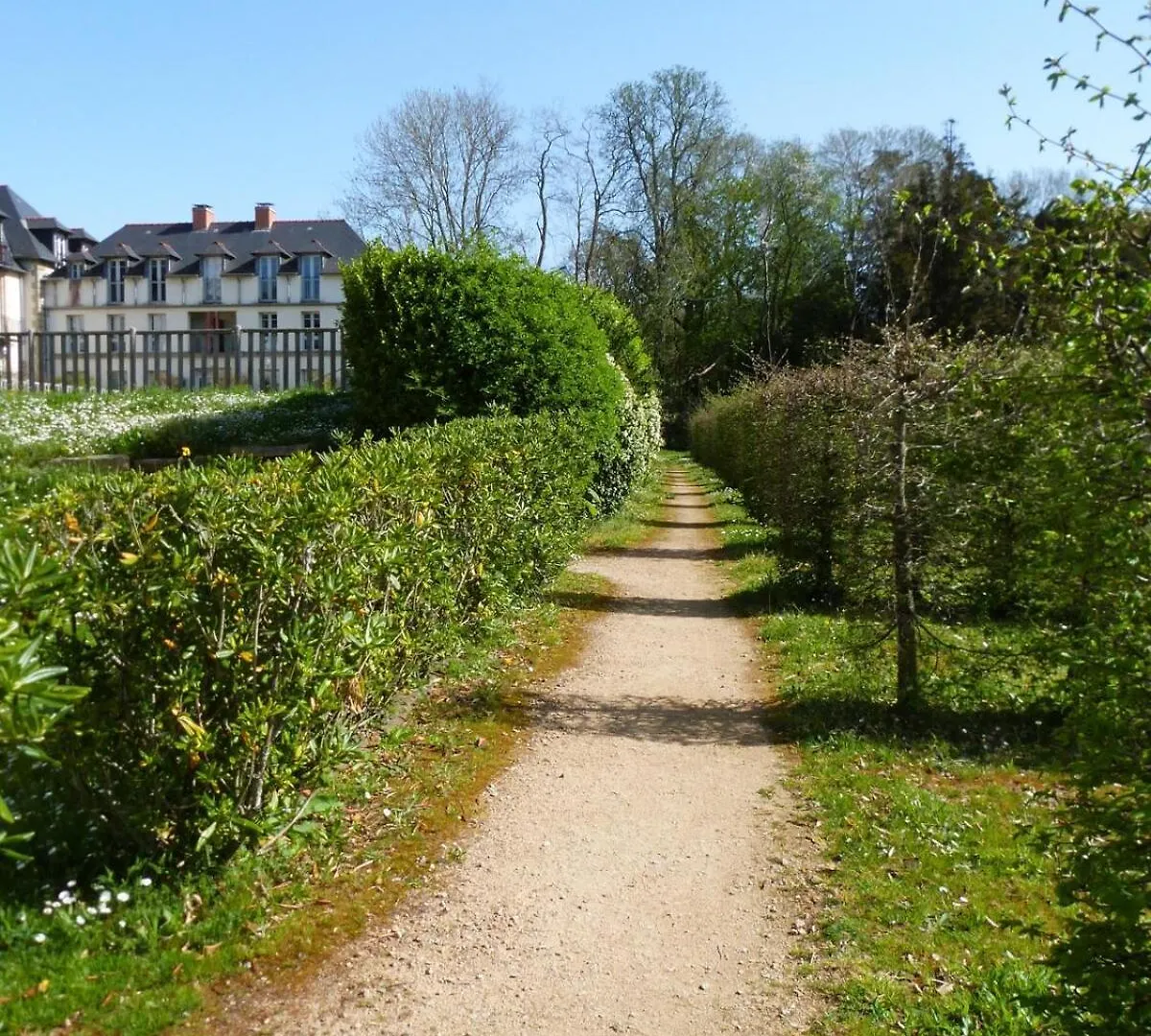 Appartement Familial Dans Un Chateau Avec Piscine Chauffee, Proche Plages Et Sites Du Golfe Du Morbihan Baden 0*,  Franciaország