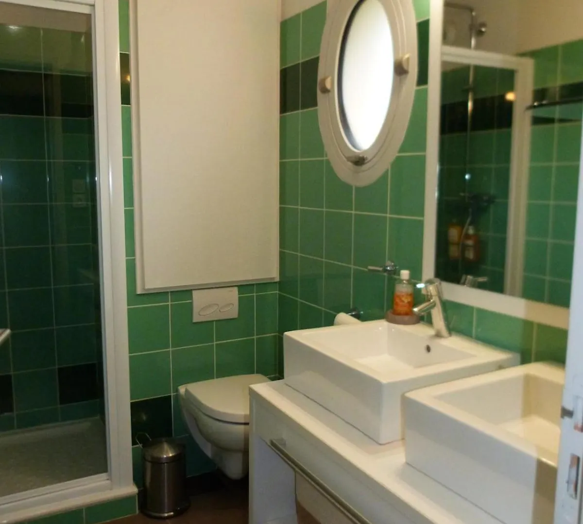 Appartement Familial Dans Un Chateau Avec Piscine Chauffee, Proche Plages Et Sites Du Golfe Du Morbihan Baden Franciaország
